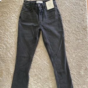 Abercrombie Black skinny jeans size 26 never worn
